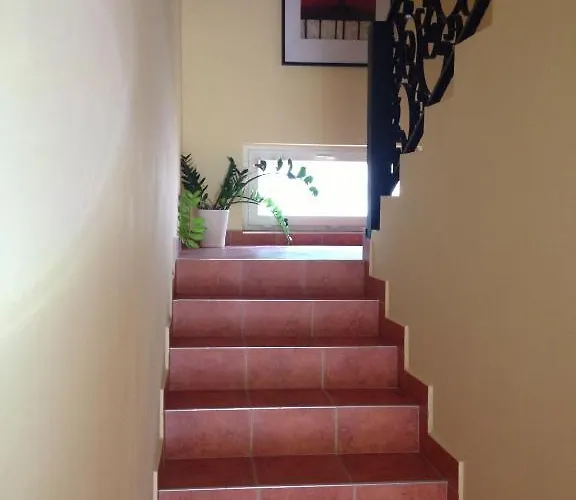 לינה וארוחת בוקר Andreaapartmanok באלאטונפורד